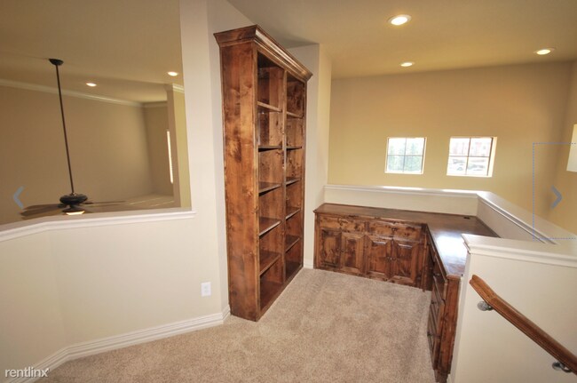Foto del edificio - 1 br, 1 bath  - 2570 Justin Rd 1799