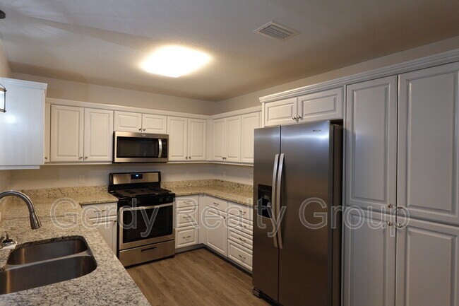 Foto del edificio - 4772 Rill Loop