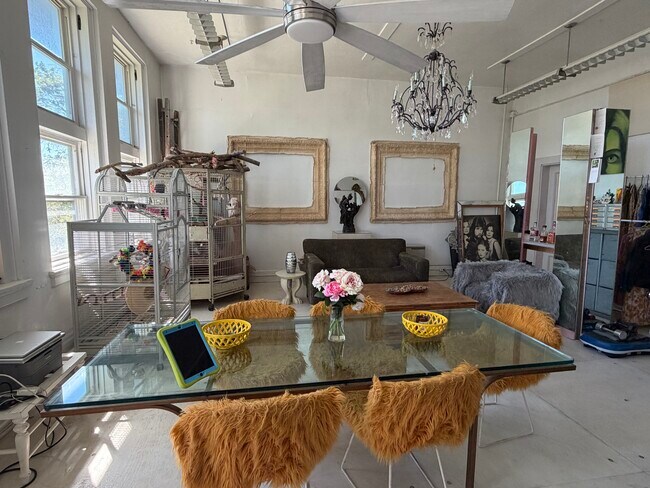 Foto del edificio - 101 Ten Broeck Ln