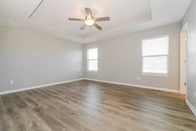 Foto del edificio - Fantastic 4bd/3ba home! Coming soon!