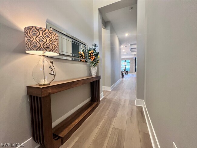 Foto del edificio - 9124 Raintree St