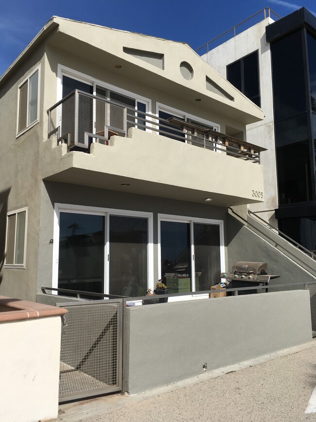 Foto del edificio - 3005 OCEAN FRONT Walk