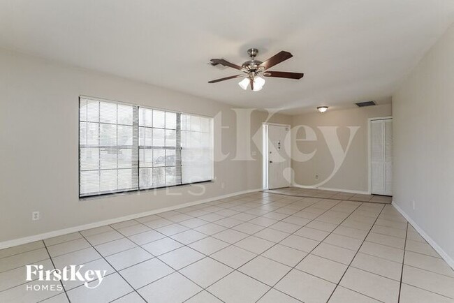 Building Photo - 17560 Oriole Rd