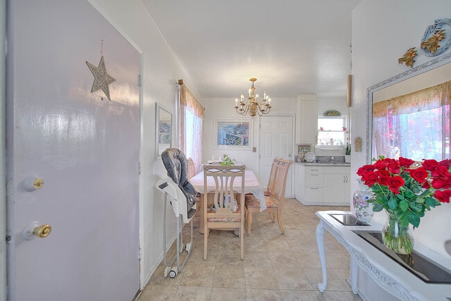 Looking towards kitchen from living room - 4626 W 149th St
