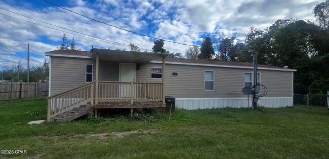 Foto del edificio - 3024 E 13th Ct