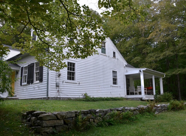 Building Photo - 47 Scoville Rd