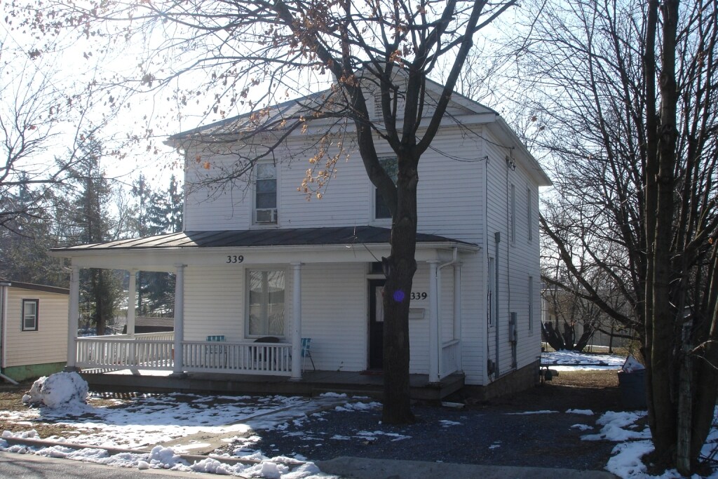 Foto principal - 339 W Bruce St