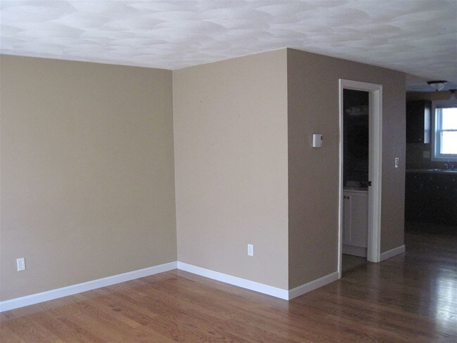 Building Photo - 97 Stonegate Ln