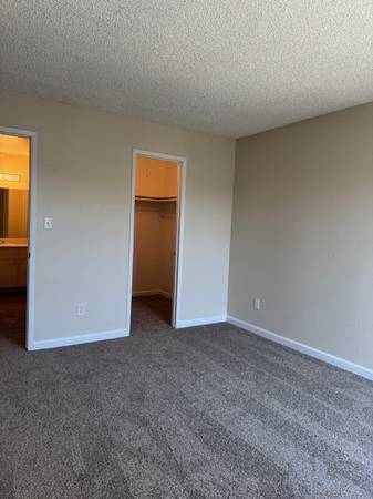 Foto del edificio - 2199 Serenity Dr NW