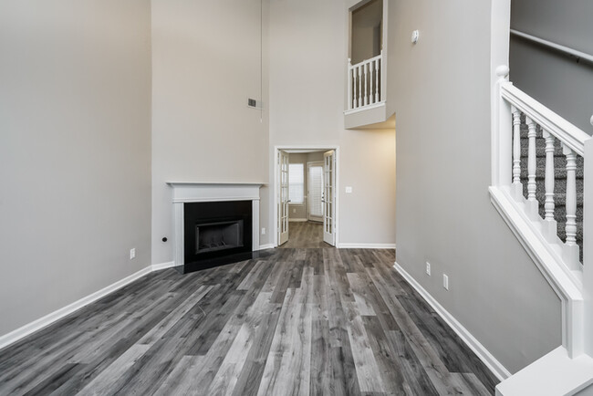 Building Photo - 2802 Knoll View Pl