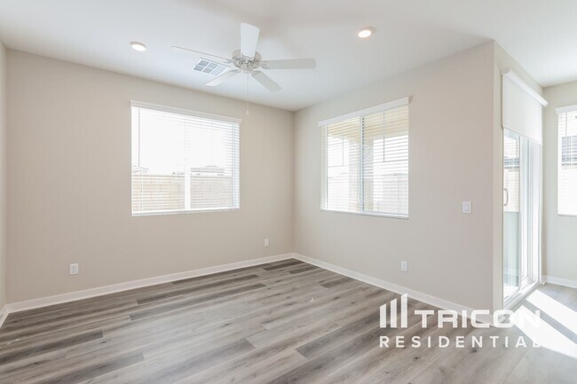 Building Photo - 28201 Cookhouse Ln
