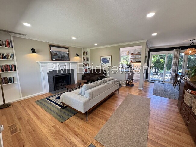Foto del edificio - 9500 SW Ardenwood St