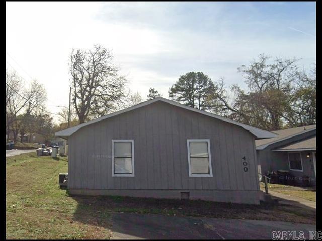 Primary Photo - 400 W 35th St