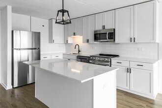 Building Photo - 1770 1st St