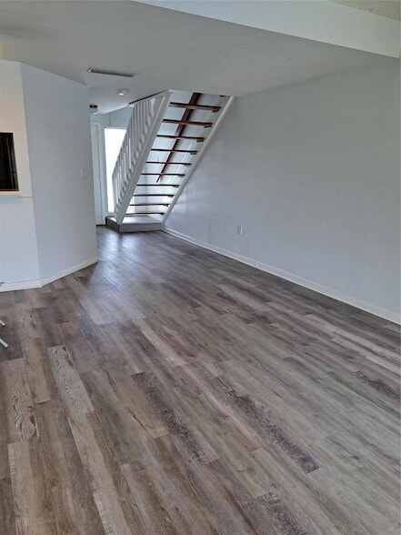 Photo - 5200 NW 31st Ave Apartment