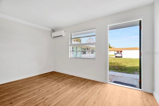 Building Photo - 6701 S West Shore Blvd