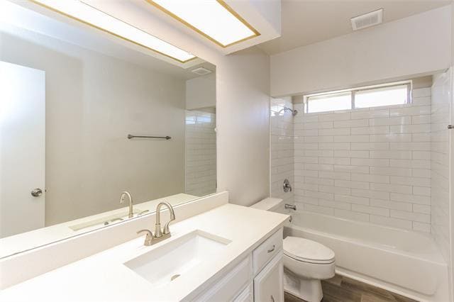 Building Photo - 621 Granada Dr