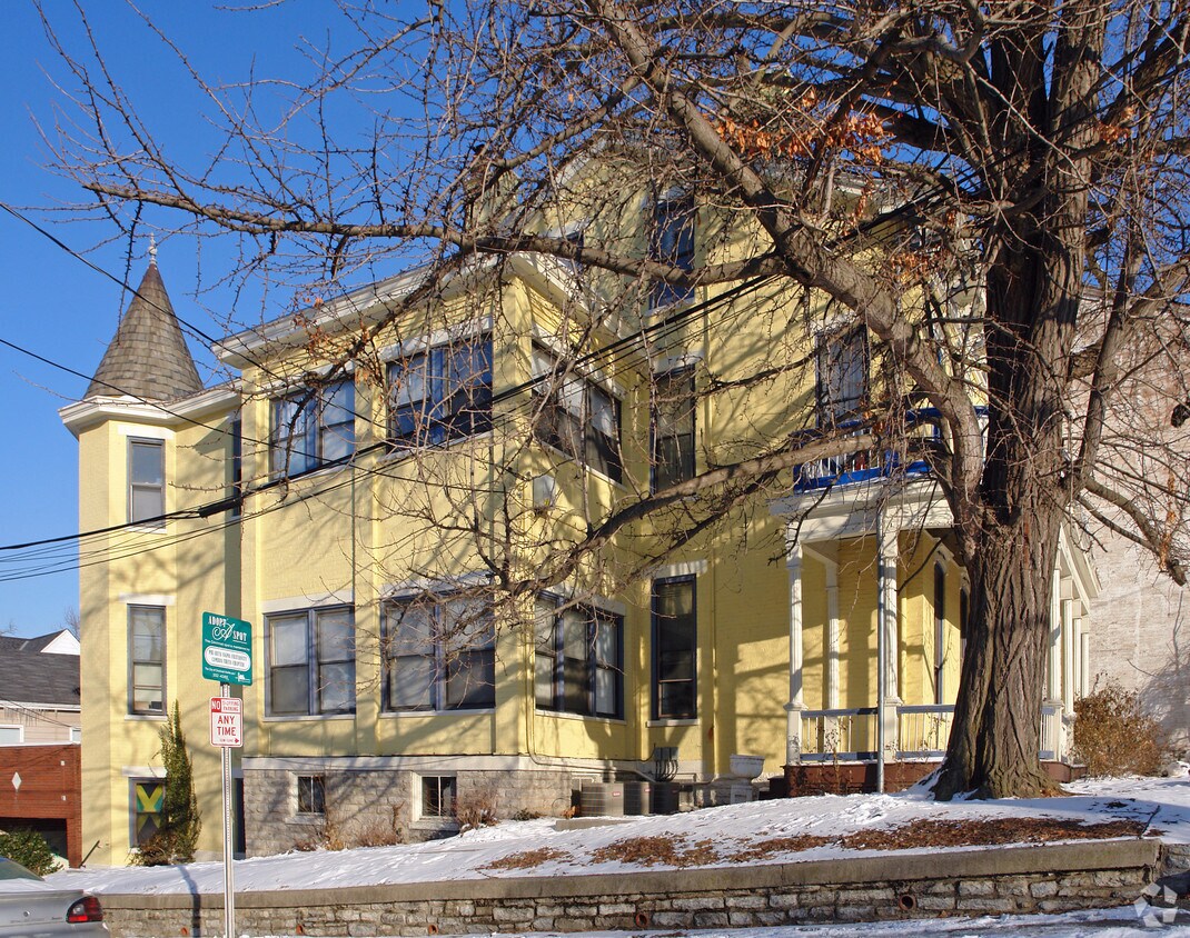 2431 OHIO Ave, Cincinnati, OH 45219 Apartments in Cincinnati, OH