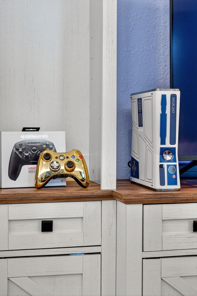 Foto del edificio - 1004 Airport Blvd