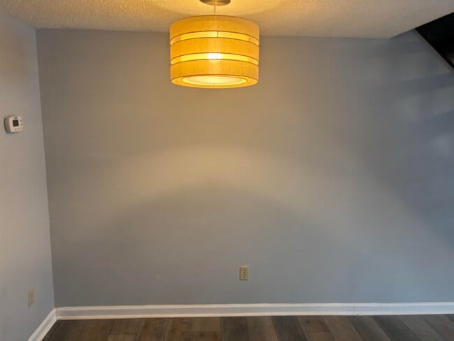 Building Photo - 2331 Sandpiper St