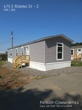 Building Photo - 475 E Robins St
