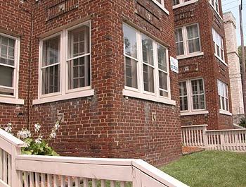 Primary Photo - 12 E Norwich Ave