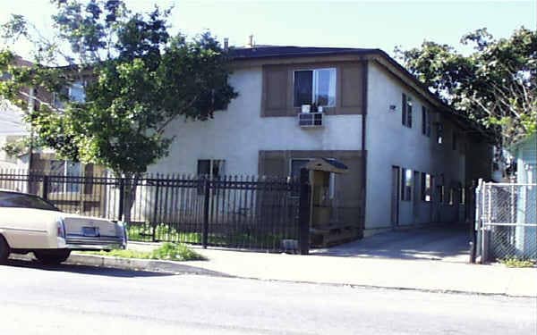 Building Photo - 1620 Bridge St