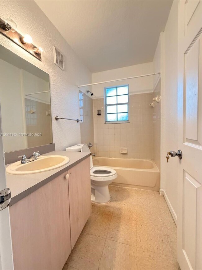 Foto del edificio - 2705 Belmont Ln