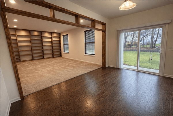 Building Photo - 360 Honey Tree Wy