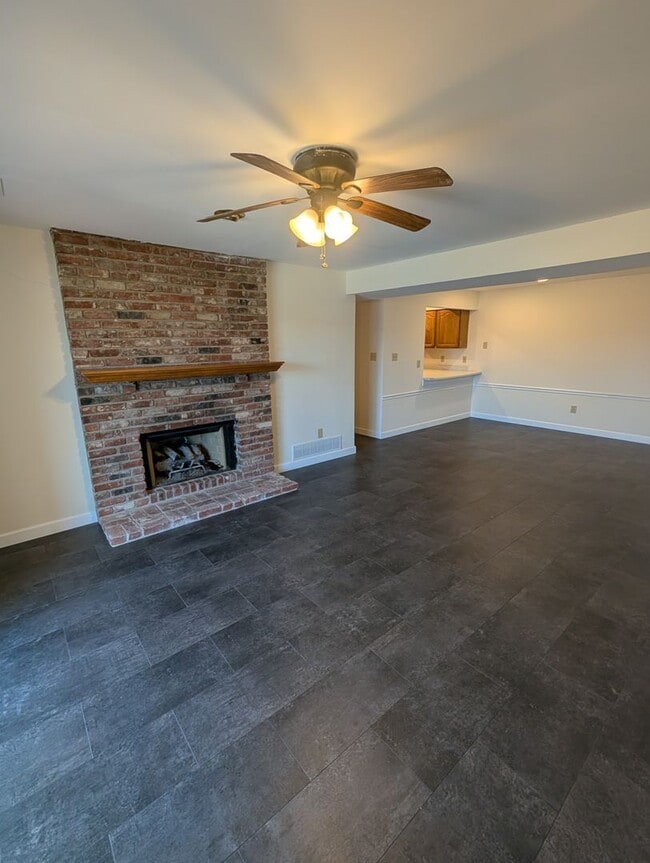 Building Photo - 2 Bed/ 2 Bath- Village South Condominiums - Available NOW!