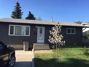 Building Photo - 9221-9111 111 Ave