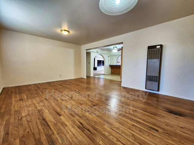 Foto del edificio - 2338 Berry St