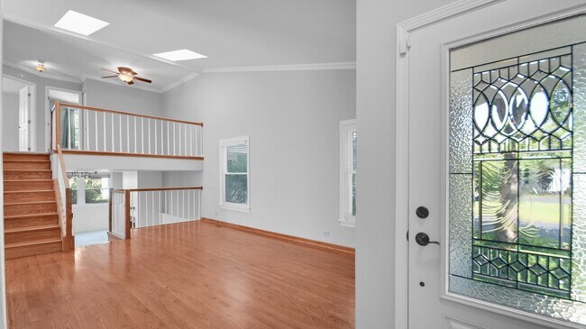 Building Photo - 1055 Devonshire Ave