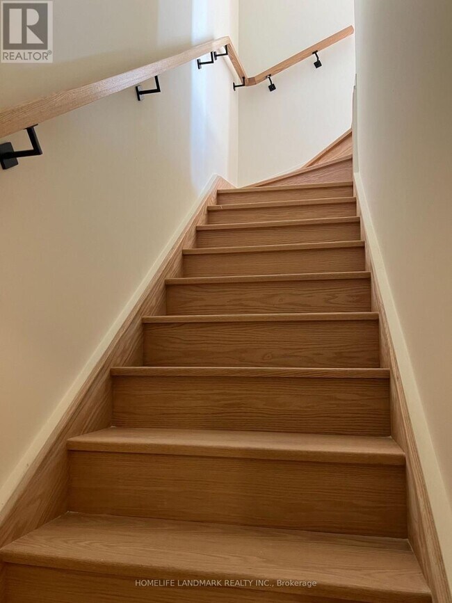 Photo du bâtiment - 9 Steckley House Ln