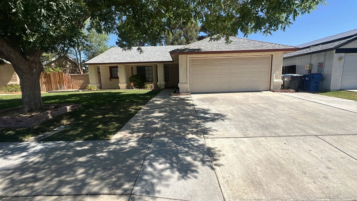 Primary Photo - Remodeled Single Story West Lancaster Home