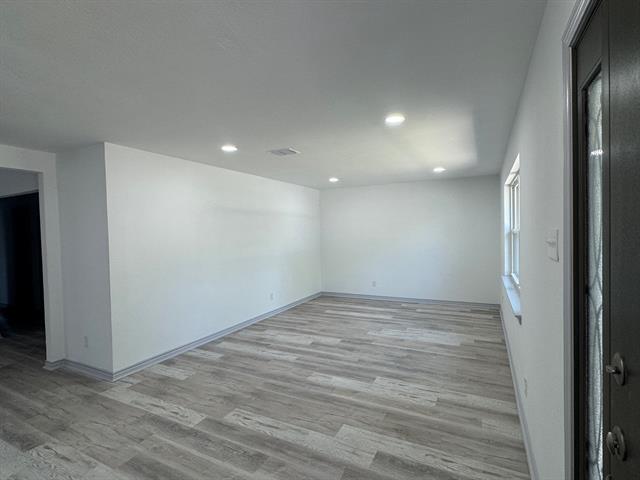 Foto del edificio - 2535 Greenport Dr