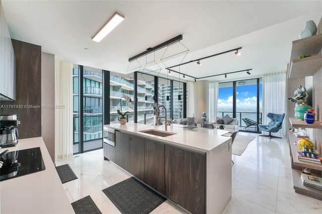 Foto del edificio - 480 NE 31st St