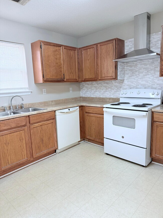 Foto del edificio - 7265 Crestside Dr