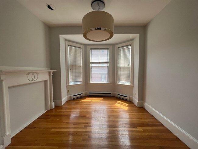 Foto del edificio - 565 Massachusetts Ave