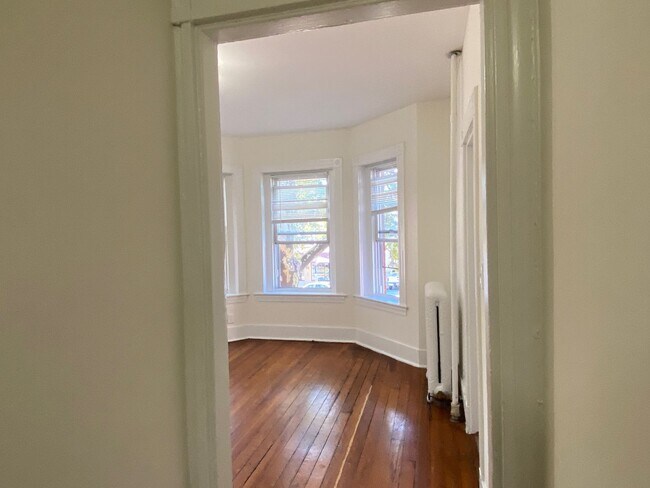 Foto del edificio - Nicely renovated 3 bed in Allston, near the Green Line and Boston University!