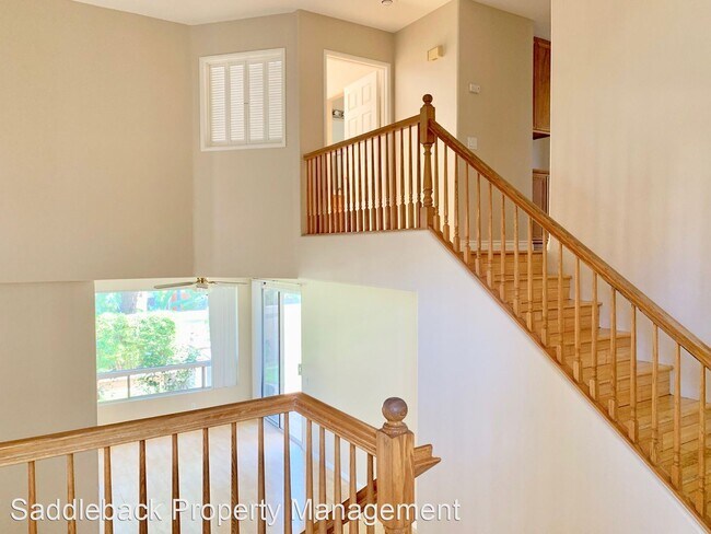 Building Photo - 3 br, 2.5 bath House - 1196 Mira Valle St.