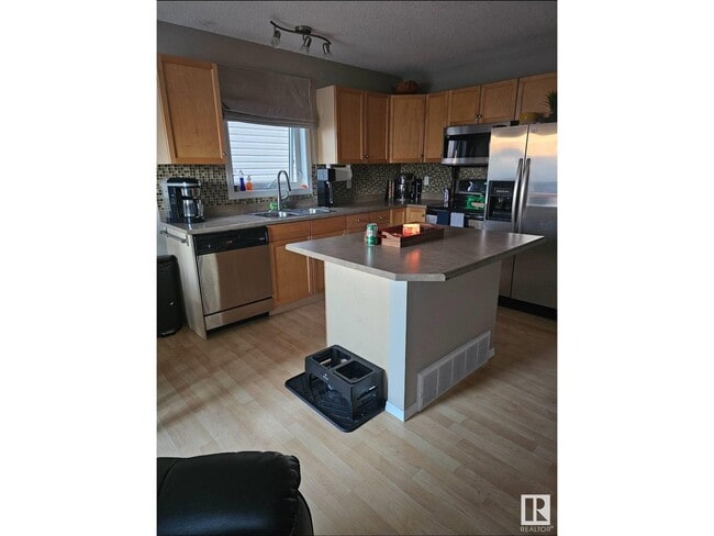 Building Photo - 1679 Melrose Pl SW