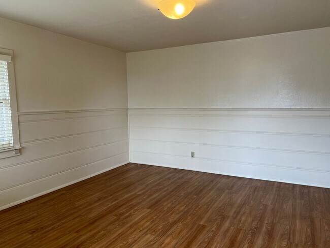 Building Photo - LSSCHF2790