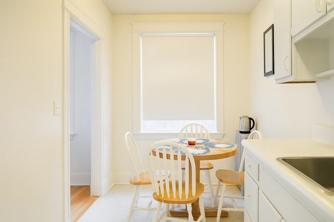 Building Photo - Bright 1-Bed in Brighton | Heat & Hot Wate...