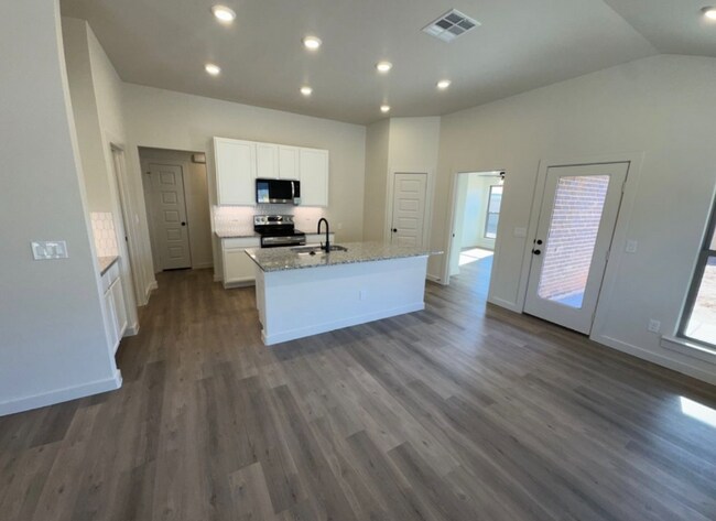 Foto del edificio - 240 Trailblazer Ln