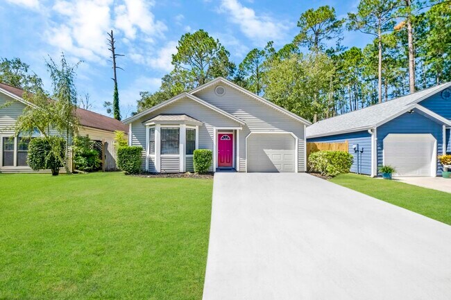 Building Photo - 1832 Quebec Ct
