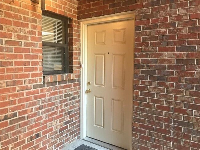 Foto del edificio - 2185 Palmyra Dr