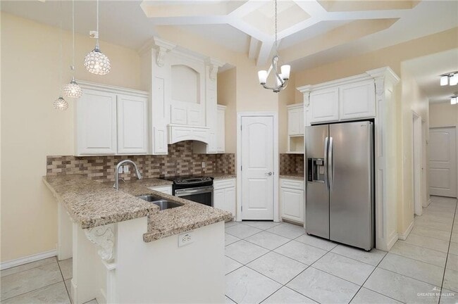 Building Photo - 3720 Yellowhammer Ave