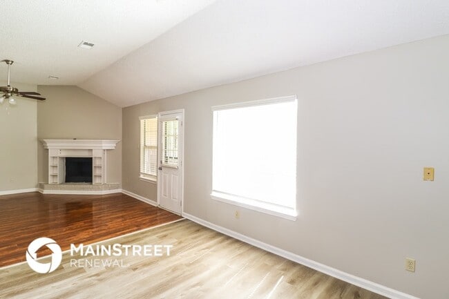 Building Photo - 4515 Kings Grant Dr