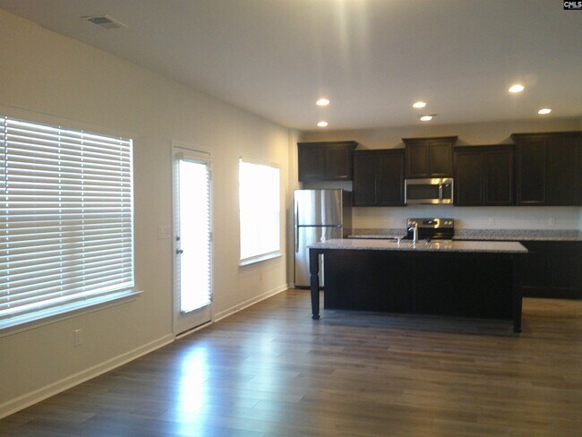 Building Photo - 30 Haigler Ct
